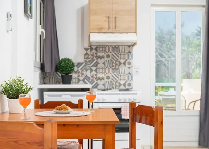 Hello Mylos Anissaras شقة *