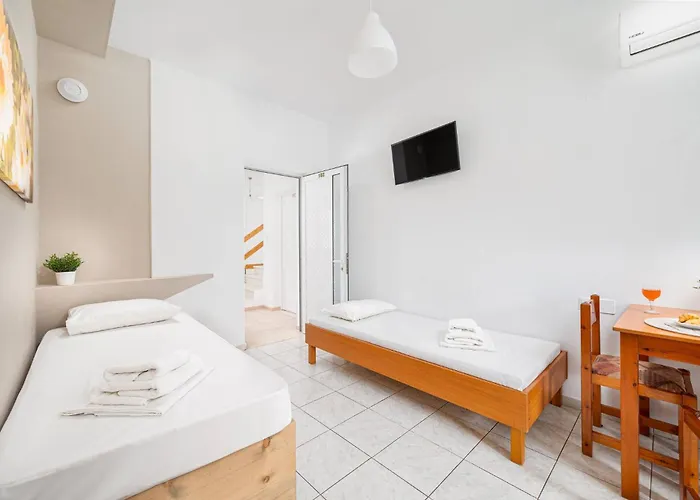 Hello Mylos Anissaras